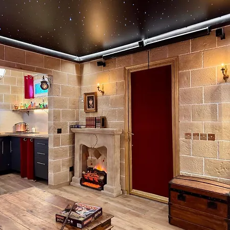 Apartment Maison Du Sorcier, Escape Game, Jacuzzi, 15 Min From Paris *