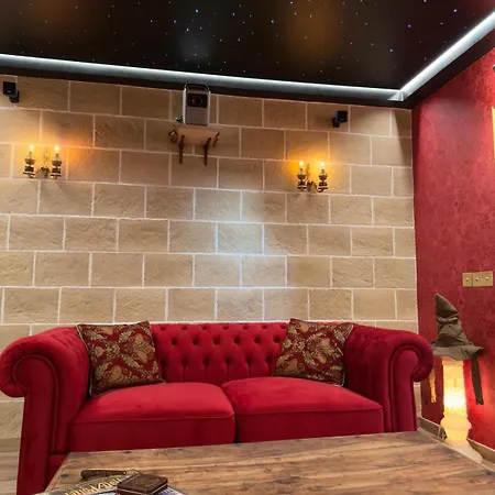 Appartement Maison Du Sorcier, Escape Game, Jacuzzi, 15 Min From Paris Drancy